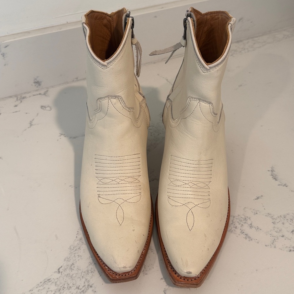 Tecovas The Daisy Cowgirl Boots in Bone Color Womens Size 7.5 - Picture 3 of 16